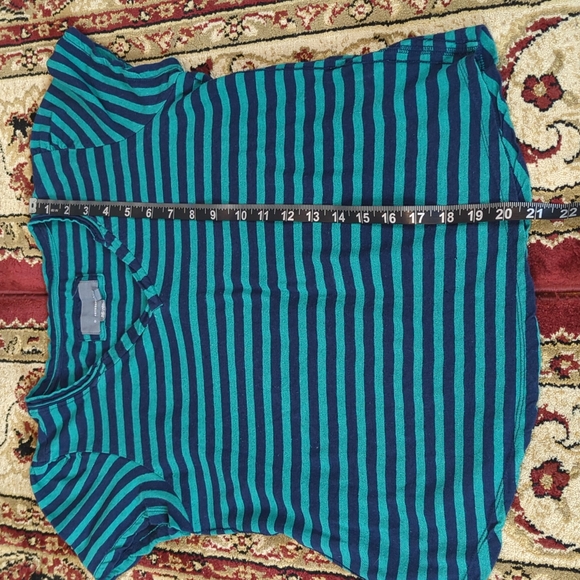 2/20 Anthropologie striped T - Picture 5 of 9